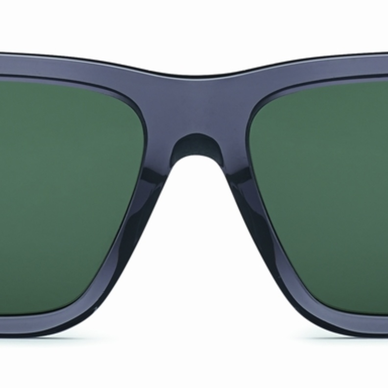 علامة "SALVATORE FERRAGAMO" تزيح الستار عن نظارة جديدة للرجال لموسم صيف وربيع 2021