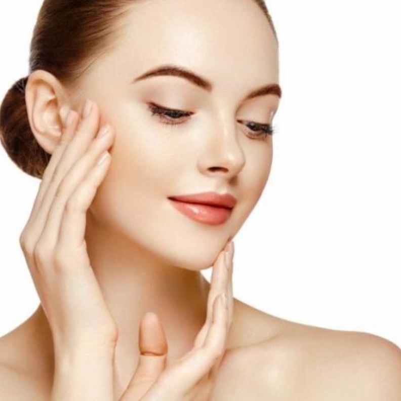 تأكدي من وضع كريم مرطب على وجهك مرتين في اليوم خلال شهر رمضان