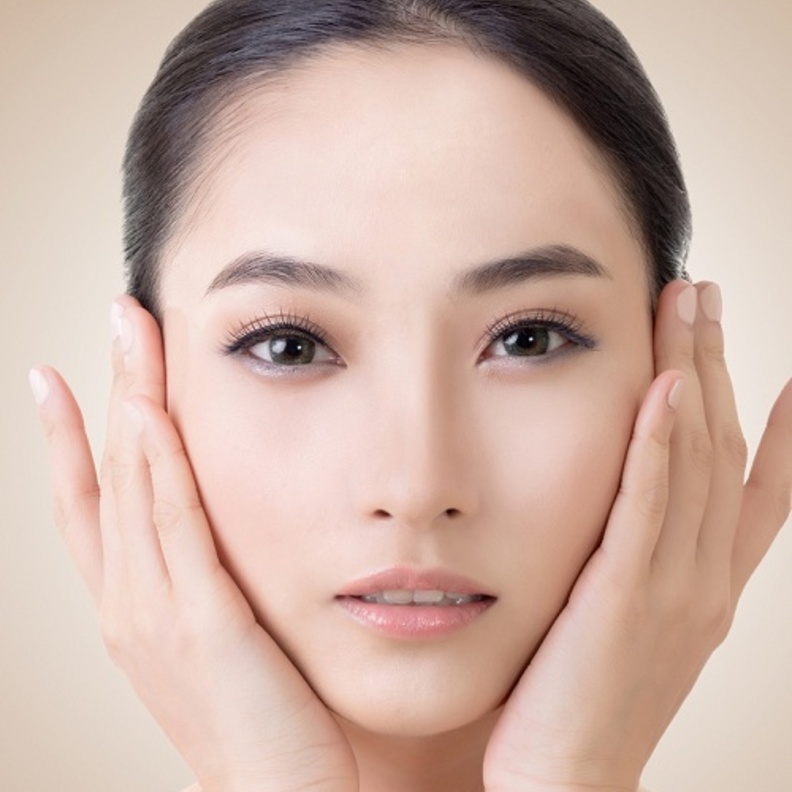  افضل الخلطات الطبيعية لتفتيح البشرة من المرأة الكورية