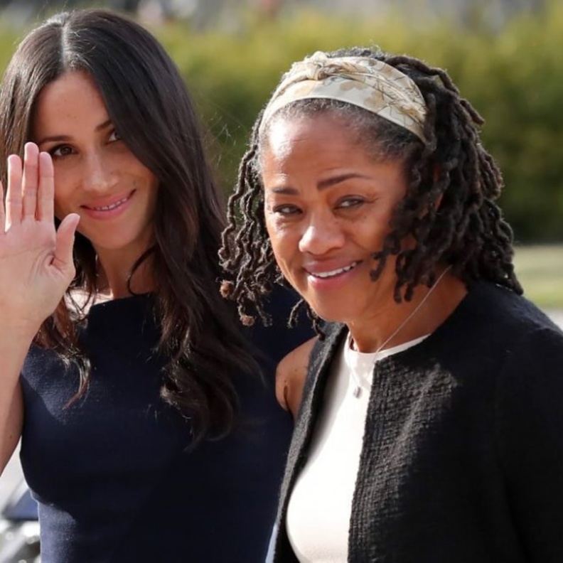والدة ميغان ماركل تقضي الوقت بصحبة ابنتها خلال سفر الأمير هاري
