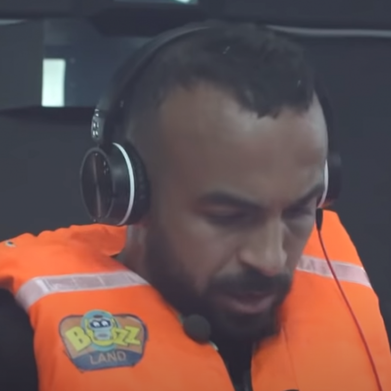 رامز عقله طار