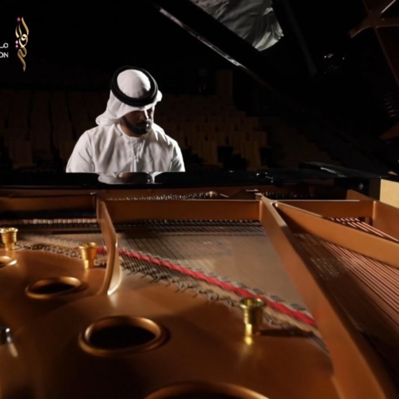 عازف البيانو الإماراتي محمد الجهوري