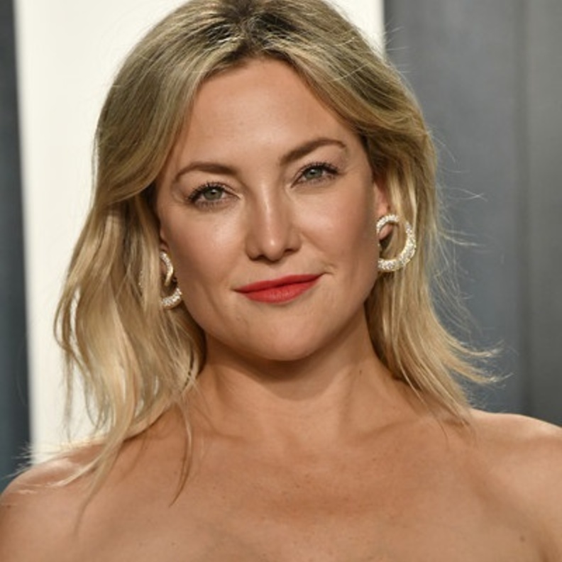 أقراط كيت هدسون من ديفيد ويب