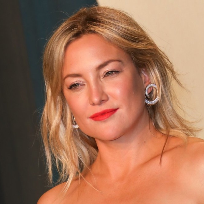  إطلالات مكياج كيت هدسون المفضلة