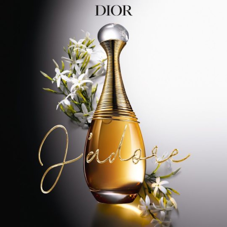 الأزهار في قلب عطر J’adore Eau de Parfum Infinissime.. من أجمل الابداعات