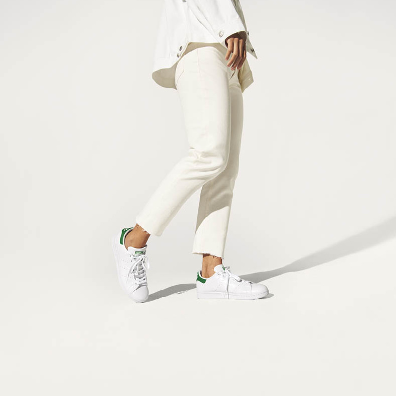 "أديداس أوريجينالز" تطلق الفصل التالي من "ستان سميث، إلى الأبد"  بالتعاون مع "ديزني"