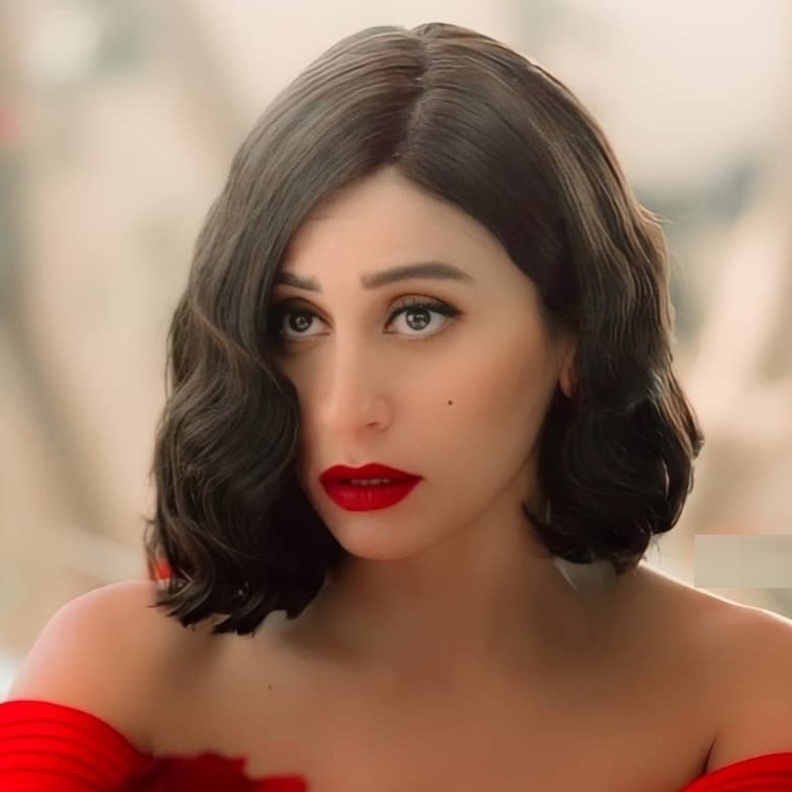 دينا الشربيني