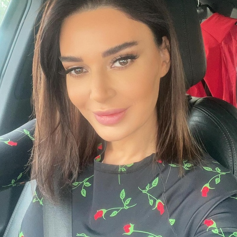 خطوات مكياج ناعم يناسب شهر رمضان من احدث اطلالة لسيرين عبد النور