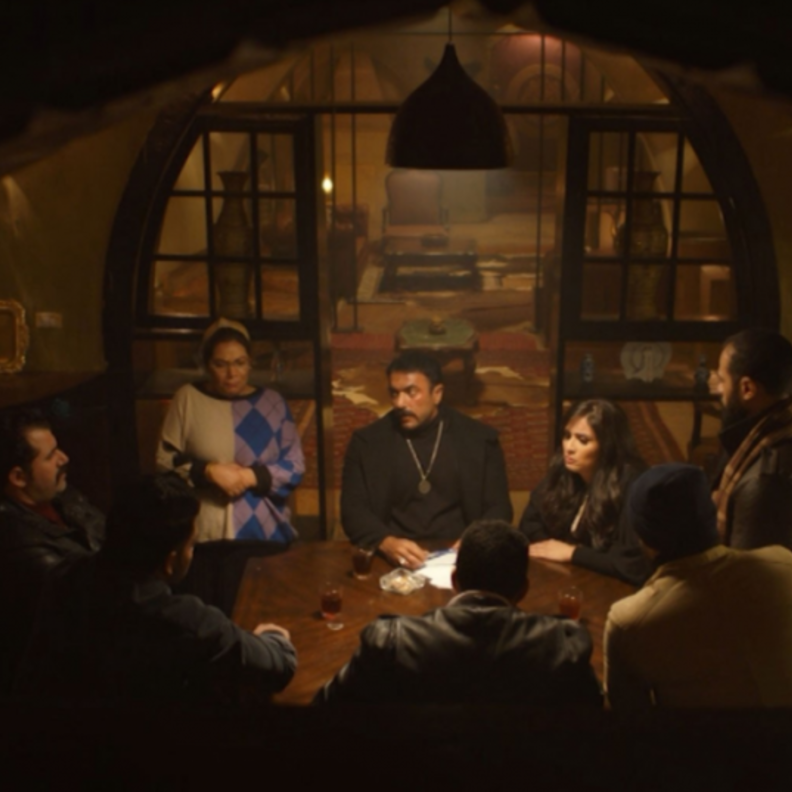 اللي مالوش كبير