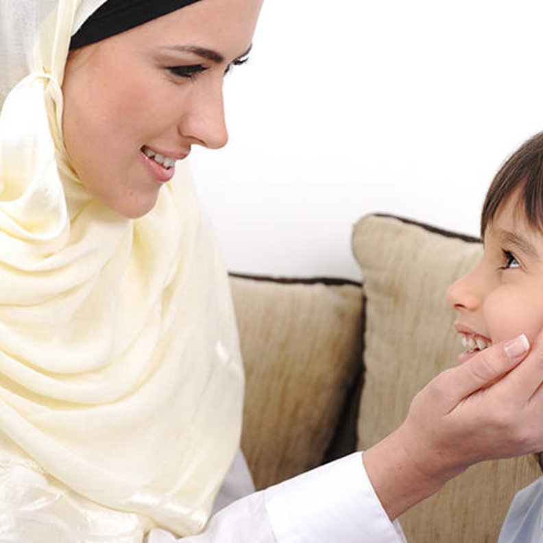 كيف تجعلين طفلك يحب الصوم