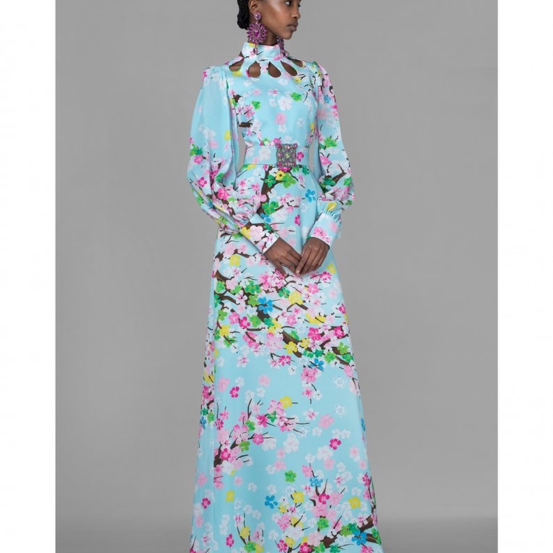  موديلات فساتين طويلة ومطبعة لسهرات رمضان 2021