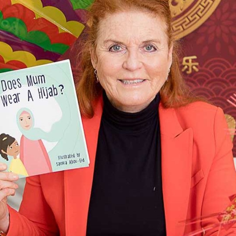 سارة فيرغسون تعود إلى العمل بعد انتهاء فترة الحداد