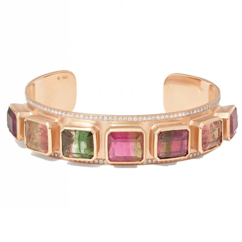  اسوارة من أيرين نيويرث Irene Neuwirth