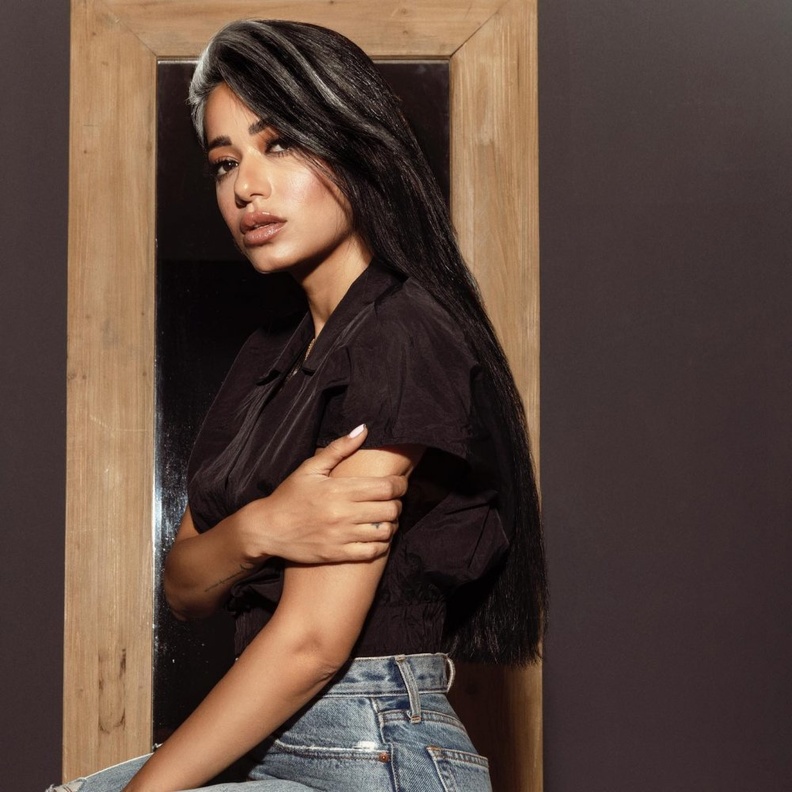 ازياء محتشمة للصبايا لشهر رمضان 2021 من وحي اطلالات رحمة رياض