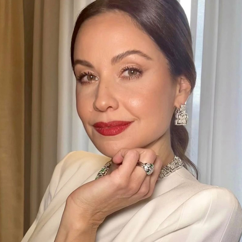 مكياج ناعم يناسب ليالي رمضان 2021 من وحي اطلالة ريا ابي راشد