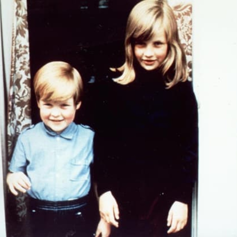 كتاب جديد عن طفولة الأميرة ديانا "التعيسة" بقلم شقيقها تشارلز سبنسر