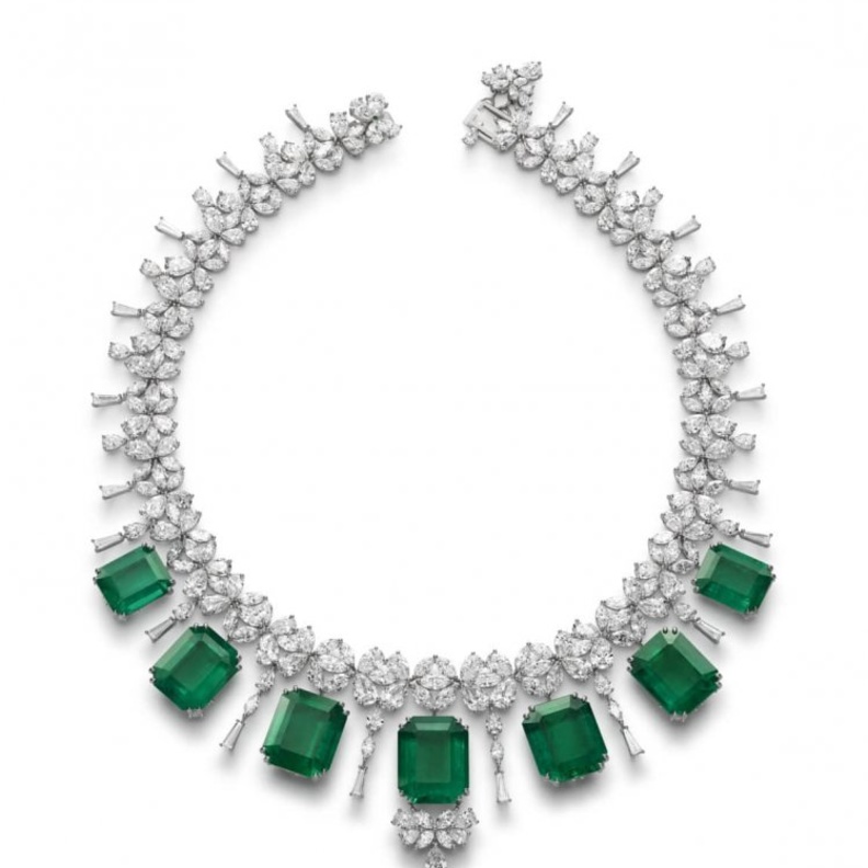  عقد من شوبارد Chopard