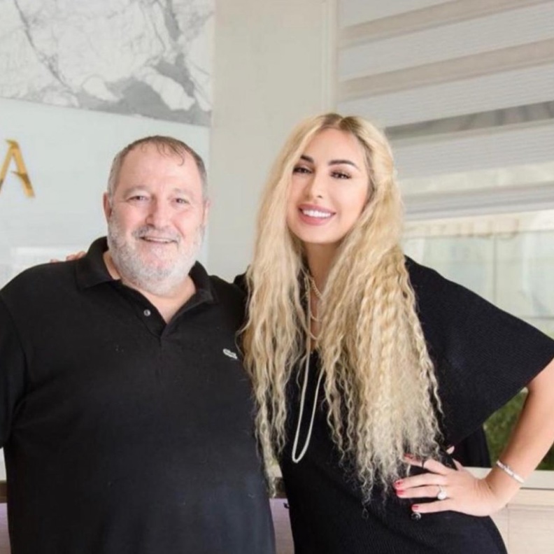 عدنان الكاتب وجويل