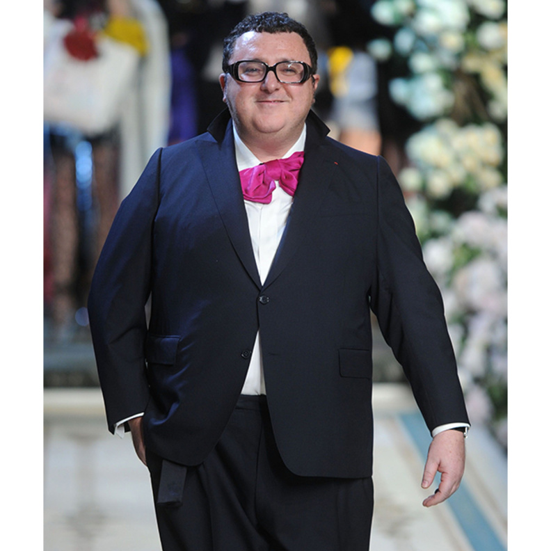 مصمم الازياء البير الباز اسم لمع في عالم الموضة العالمية