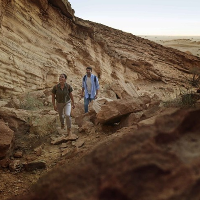 جبل حفيت.. القمة الأعلى في أبوظبي والوجهة الأمثل لعشاق المغامرة