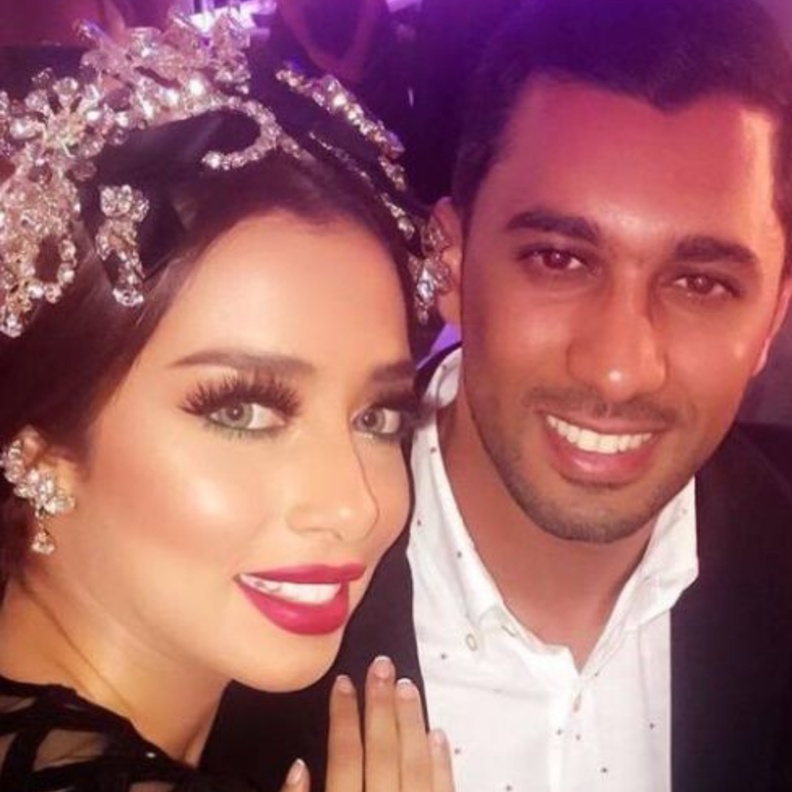 الفنانة ​بلقيس وزوجها