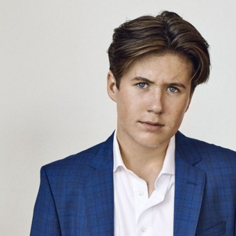 الأمير كريستيان صاحب الترتيب الثاني في ولاية العهد