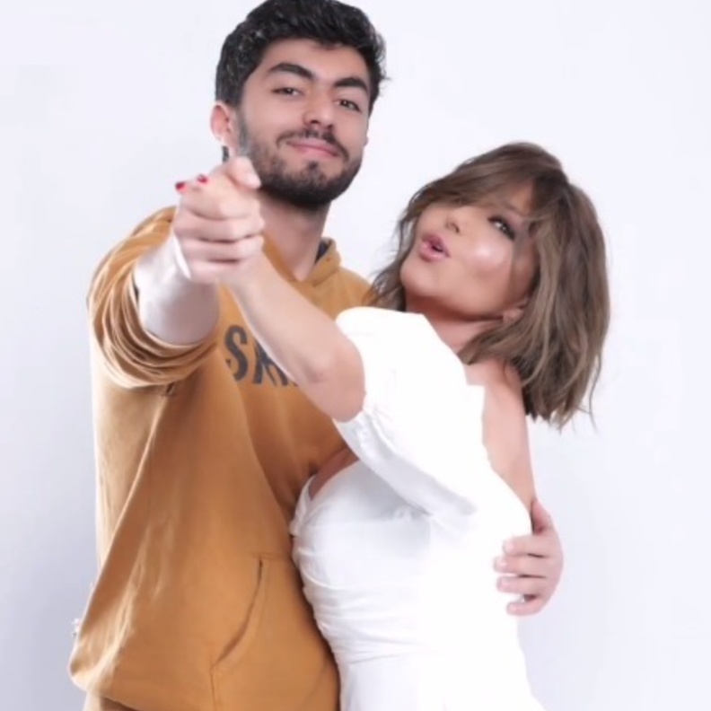 سميرة سعيد تحتفل بميلاد نجلها "شادي"