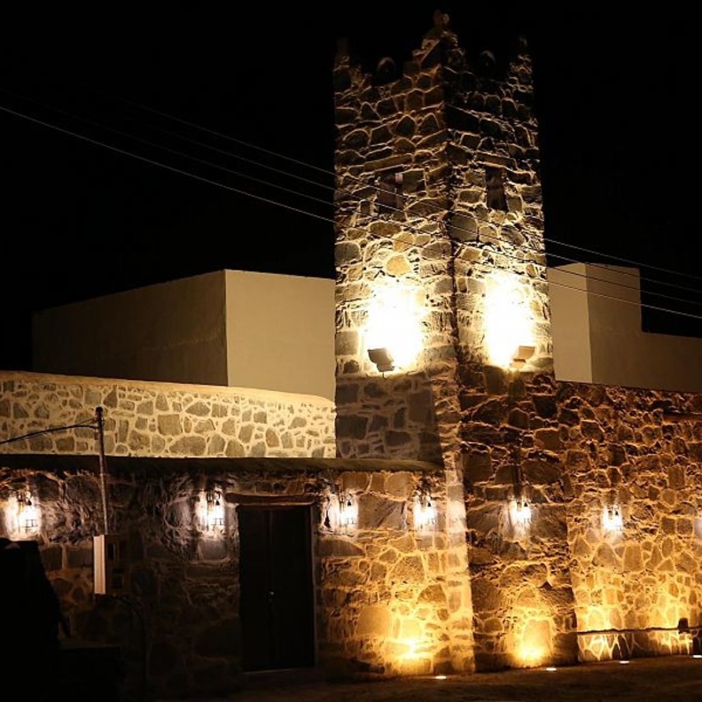 مسجد عاكسة التاريخي.. أحد أهم معالم منطقة عسير ووجهة أثرية خالدة - المصدر وكالة الأنباء السعودية