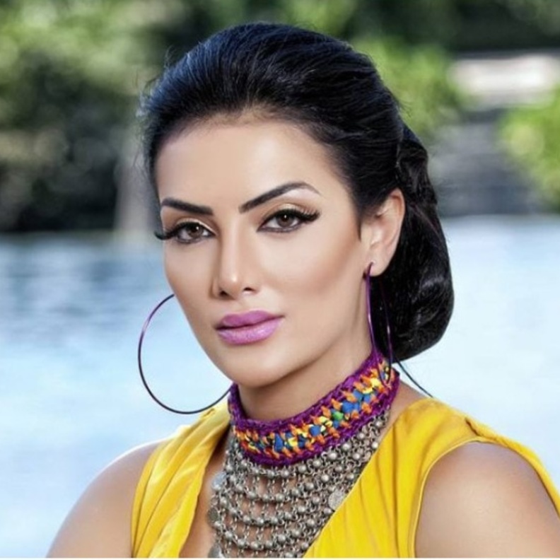 صور حورية فرغلي قبل وبعد نجاح عمليات تجميل أنفها الأخيرة