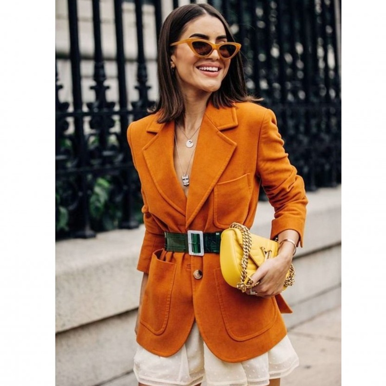 احدث موديلات بليزر مع حزام الخصر وافكار مميزة لاعتماد هذه الموضة