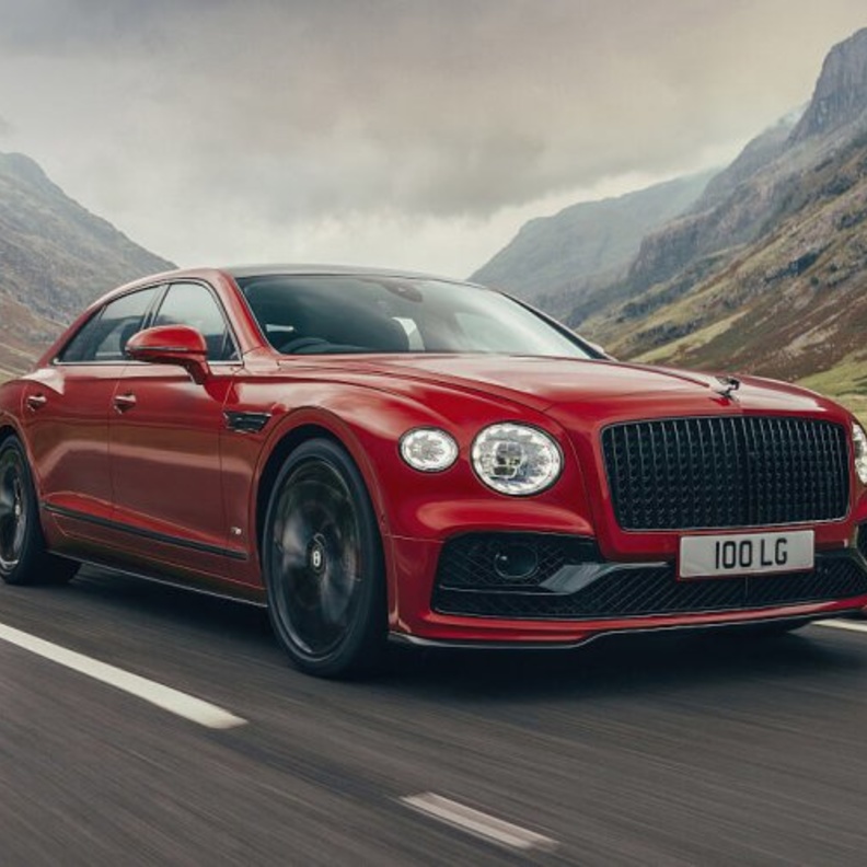 تقنية جديدة من بنتلي في سيارة Flying Spur V8