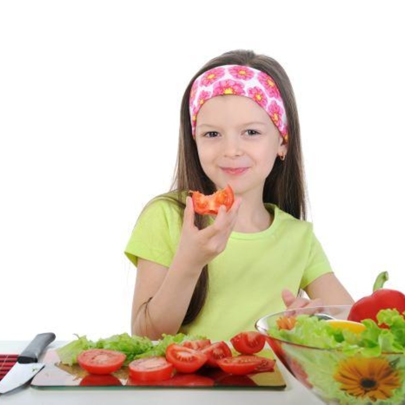 فوائد السلطة للأطفال في رمضان