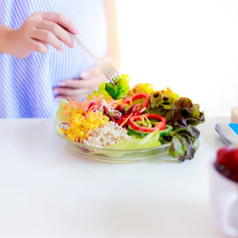 هل يمكن صيام الحامل في الشهر الخامس