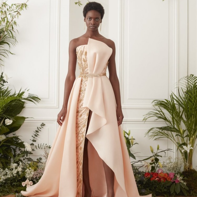 فساتين خطوبة بألوان صيفية من سعيد قبيسي