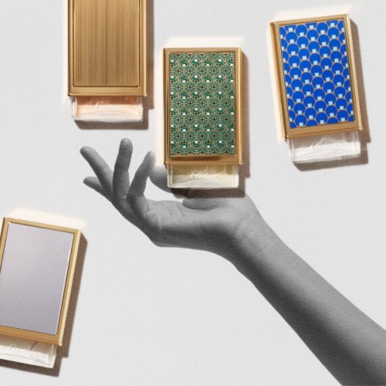 علب عطور Cartier.. أسلوب سفر جديد