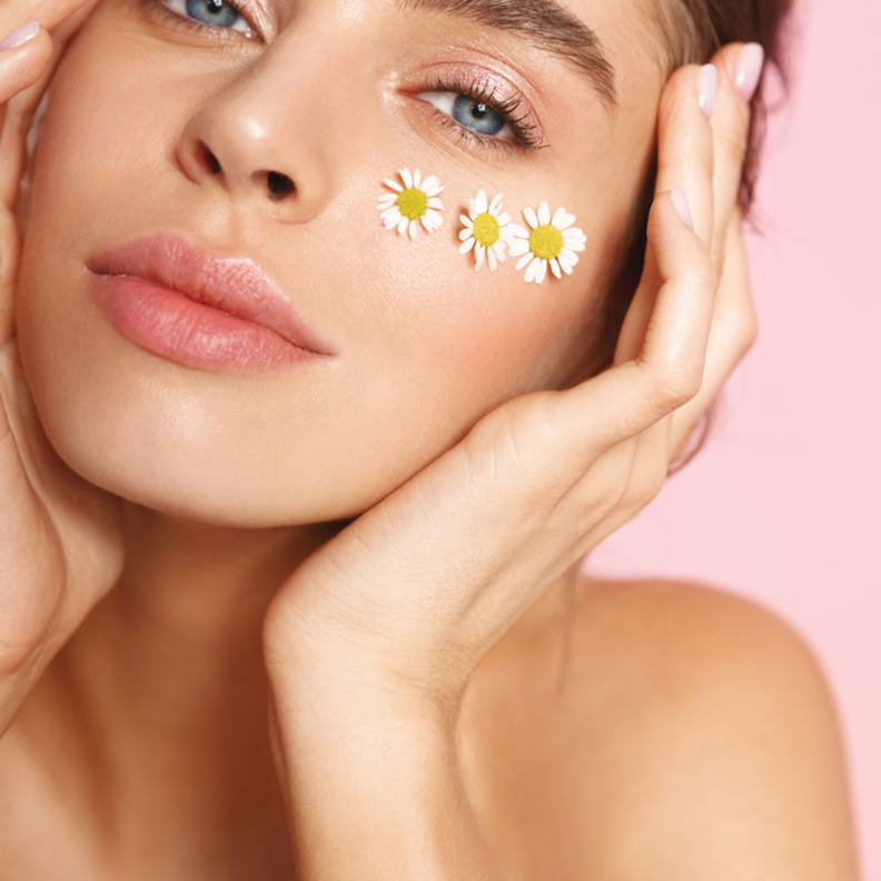  الألوة فيرا يساعد على توريد الخدود طبيعياً