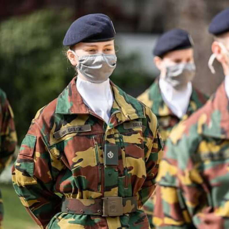 الأميرة إليزابيث ولية عهد بلجيكا تشارك في موكب الجندي المجهول