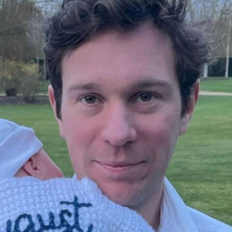 صورة جديدة لزوج الأمير يوجين وطفلها