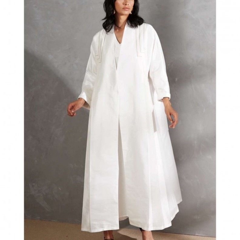 تصميم فني ومبتكر بأسلوب راقي بالأبيض من  1988 LINE