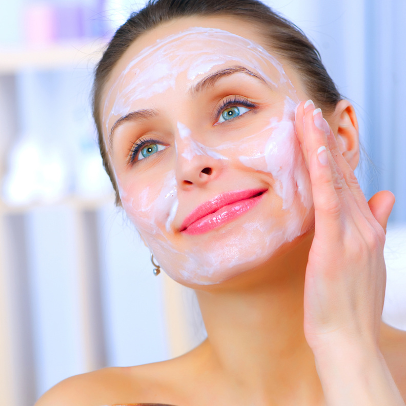 فوائد ماسك اللبن لإزالة الرؤوس السوداء من البشرة