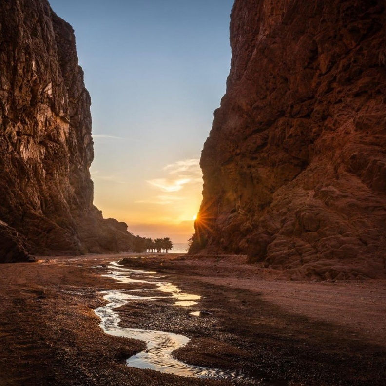 نيوم وجهة سياحية عالمية استثنائية بمناظرها الطبيعية الخلابة