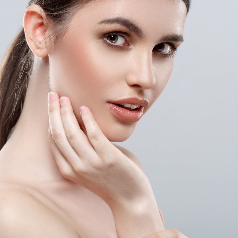 تجميل الفك للحصول على وجه متناسق وفك محدد 