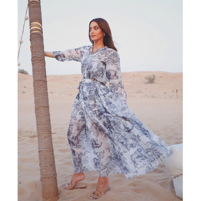 إطلالة كارن وازن في غاية الأناقة بفستان من Dior