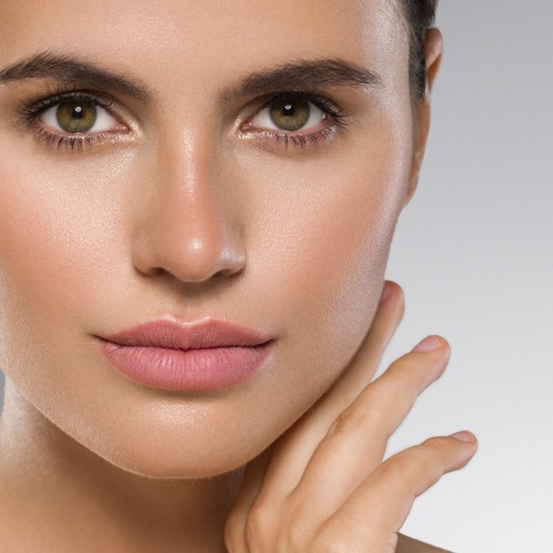 أفضل الخلطات الطبيعية من السكر لتقشير البشرة في عيد الفطر