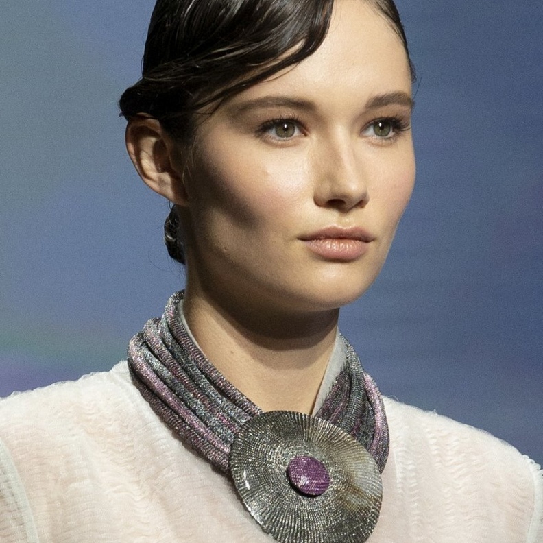  طرق وضع مكياج سريع وهادئ لاول ايام العيد