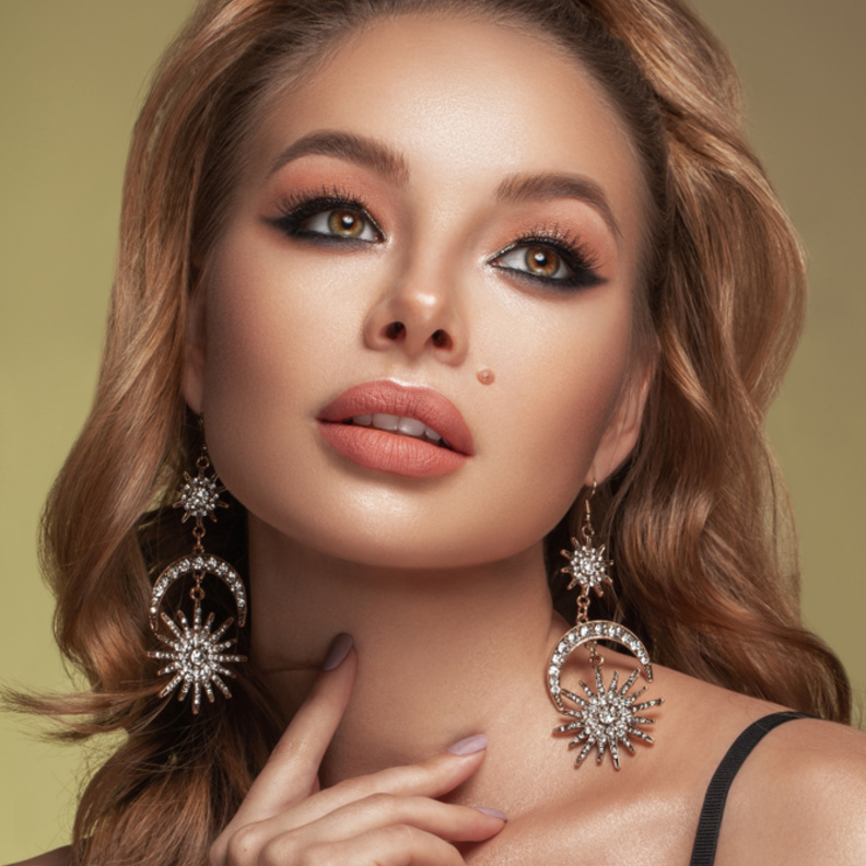  مكياج ترابي ناعم يلائم اطلالتك في العيد