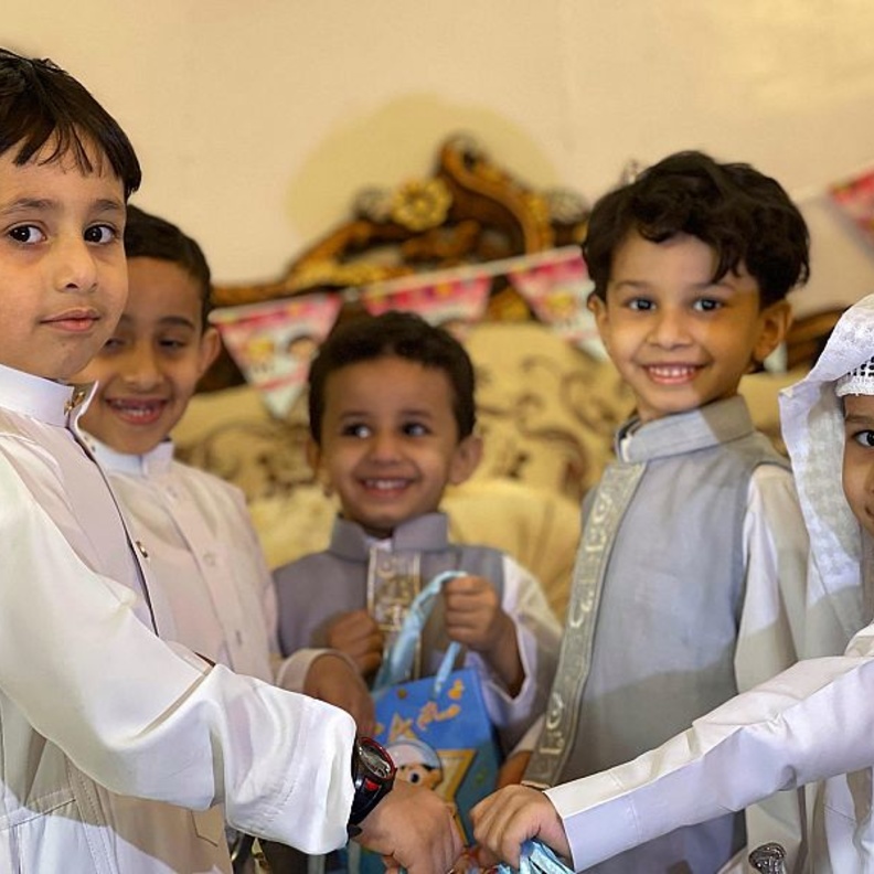 البسمة على وجوه الصغار في عيد الفطر المبارك.