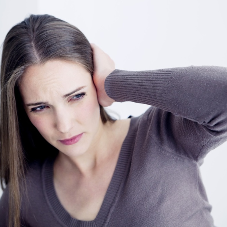  هل وجع الاذن من اعراض فيروس كورونا الجديد