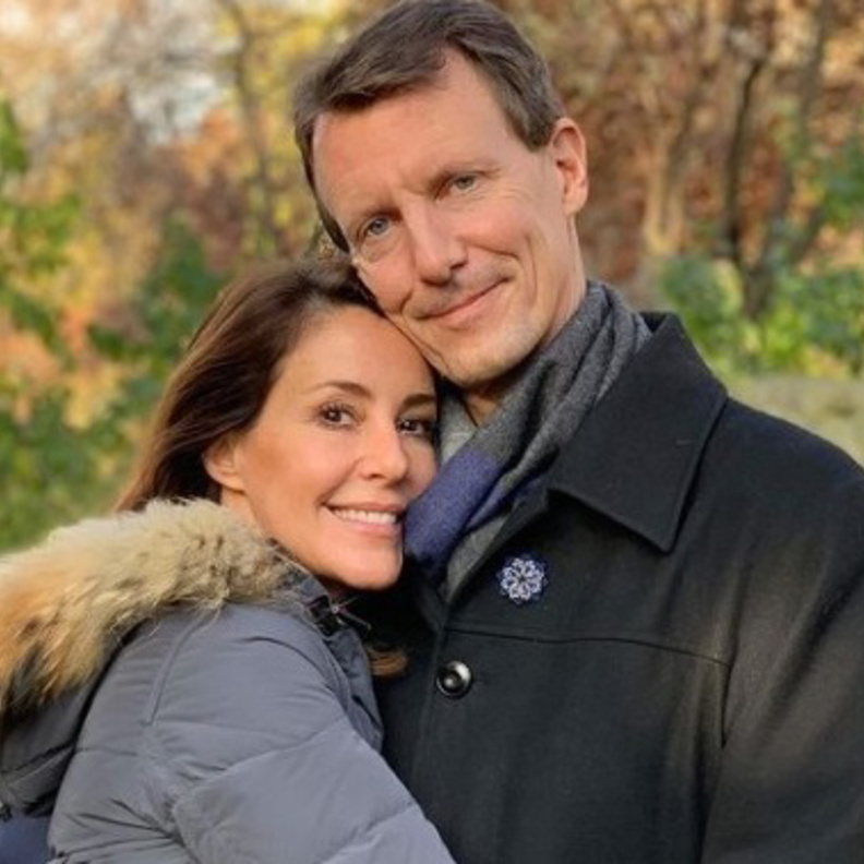 الأمير خواكيم يقيم حاليا في باريس بصحبة زوجته الفرنسية الأصل