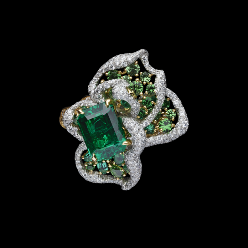 خاتم من ديور Dior